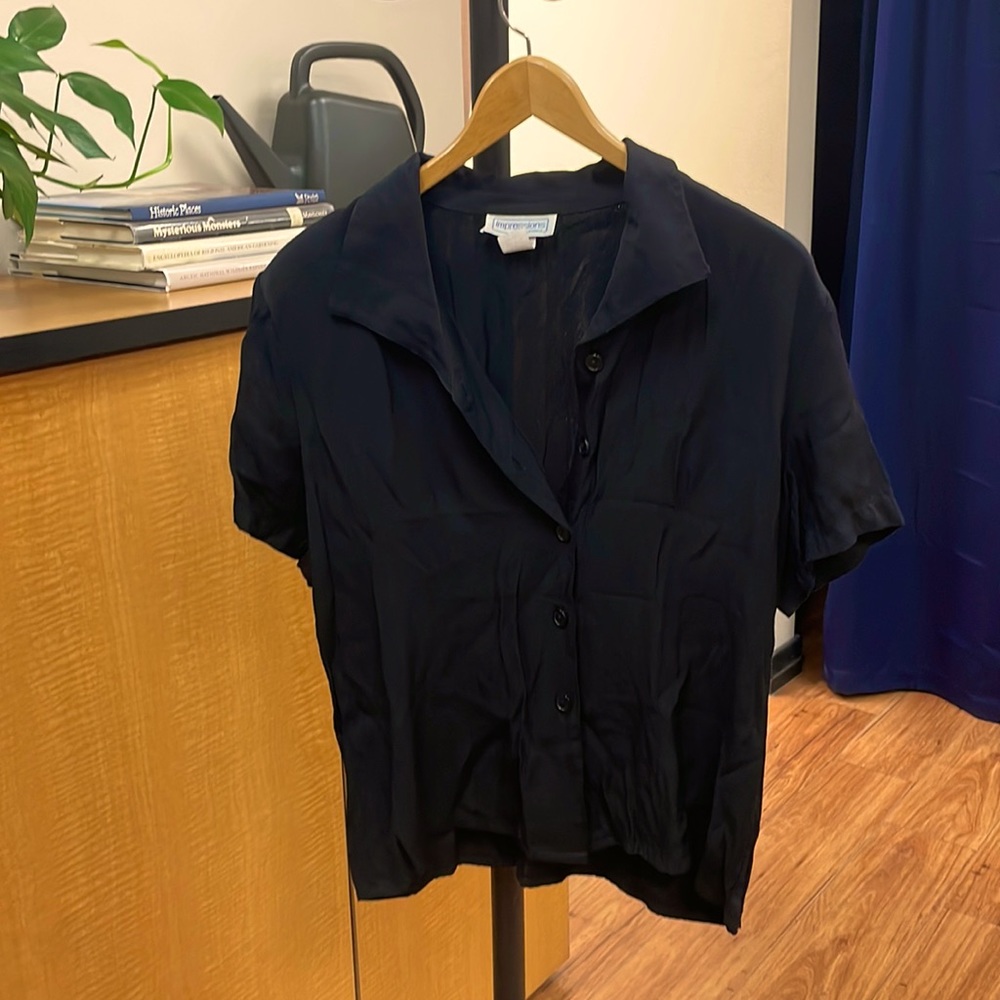 Black button up tee